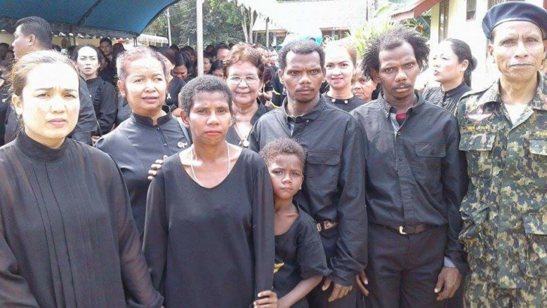 "ซาไก" น้อมถวายอาลัยในหลวง ร.9 