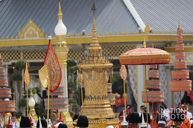 (ภาพชุด) ริ้วขบวนพระบรมราชอิสริยยศ