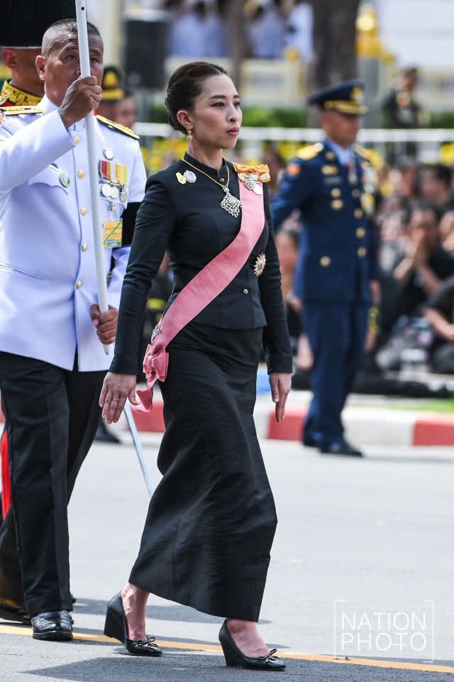 (ภาพชุด)ริ้วขบวนพระบรมราชอิสริยยศ ริ้วขบวนที่ 2