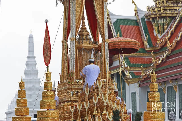 (ภาพชุด) ริ้วขบวนพระบรมราชอิสริยยศ พระราชพิธีถวายพระเพลิงพระบรมศพ