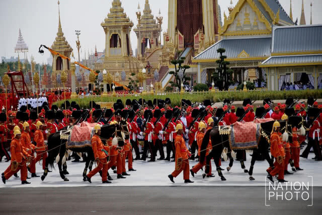 (ภาพชุด) ริ้วขบวนพระบรมราชอิสริยยศ
