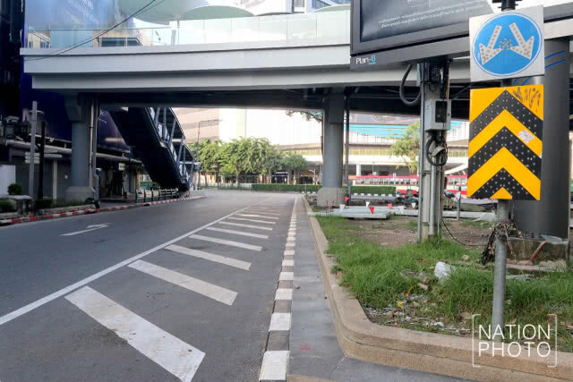 08.00 น. ใจกลางเมืองกรุงเทพฯ ค่อนข้างเงียบเหงา