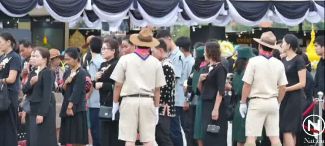 17 กลุ่มชาติพันธุ์ ร่วมพิธีวางดอกไม้จันทน์เชียงราย