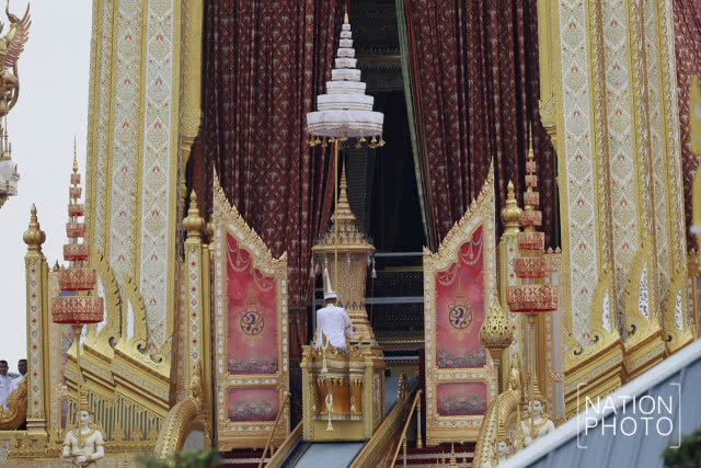 (ภาพชุด) ริ้วขบวนพระบรมราชอิสริยยศ