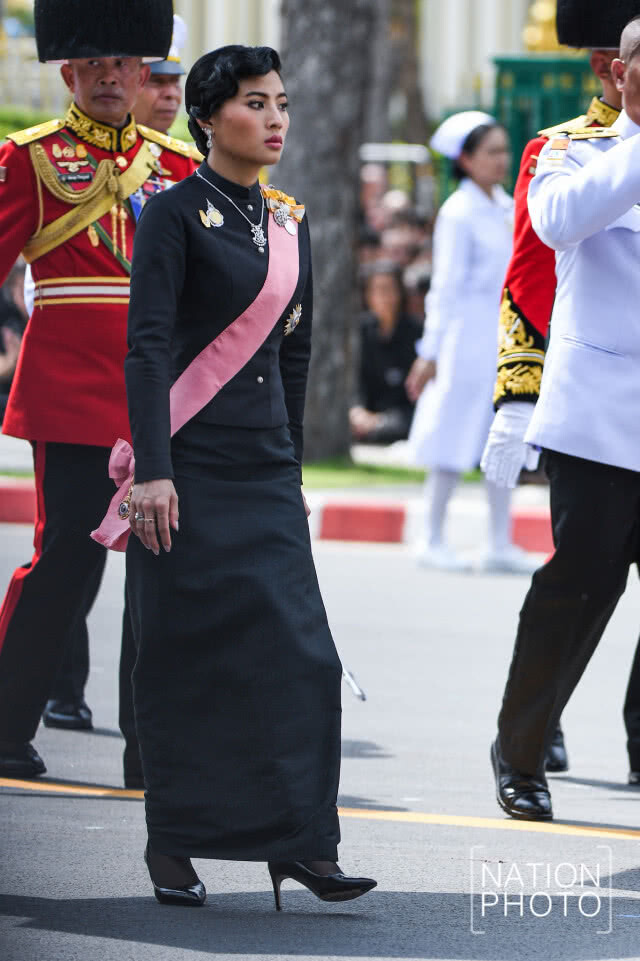(ภาพชุด)ริ้วขบวนพระบรมราชอิสริยยศ ริ้วขบวนที่ 2