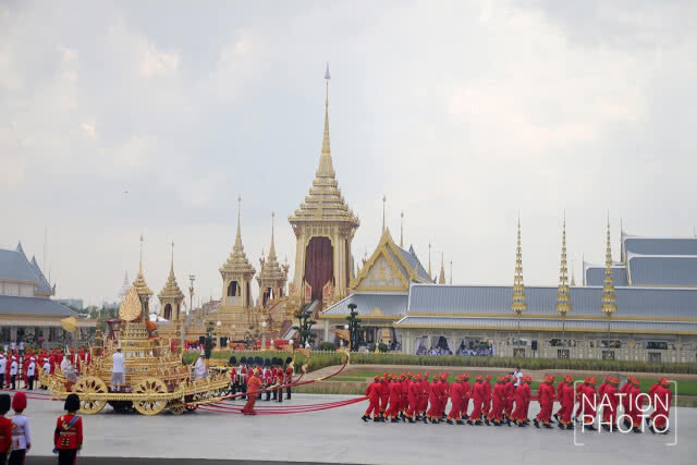 (ภาพชุด) ริ้วขบวนพระบรมราชอิสริยยศ