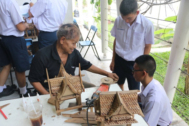 ฝึกอาชีพเทิดพระเกียรติในหลวง ร.9