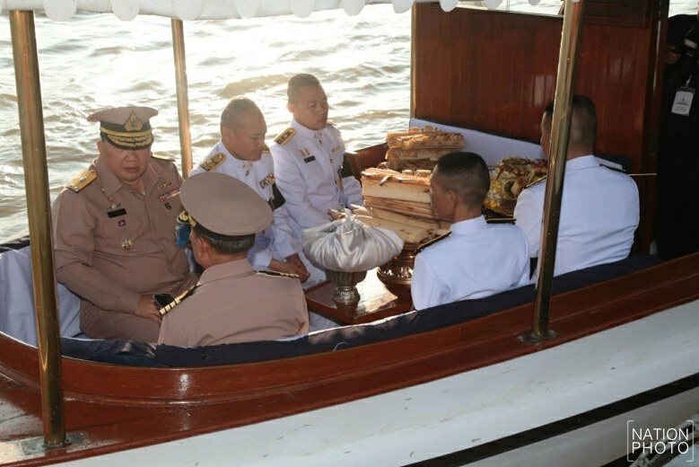 จำเริญน้ำเครื่องสดประดับพระจิตกาธาน