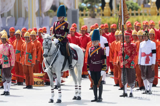 ขบวนพระบรมราชอิสริยยศ อัญเชิญพระโกศพระบรมอัฐิและพระบรมราชสรีรางคาร เข้าสู่พระบรมมหาราชวัง