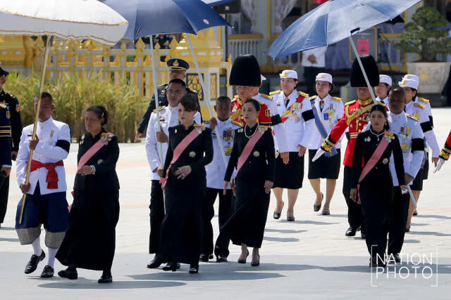 ขบวนพระบรมราชอิสริยยศ อัญเชิญพระโกศพระบรมอัฐิและพระบรมราชสรีรางคาร เข้าสู่พระบรมมหาราชวัง
