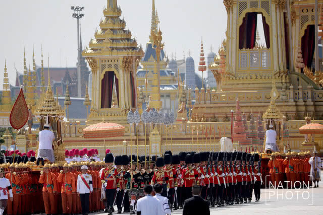 ขบวนพระบรมราชอิสริยยศ อัญเชิญพระโกศพระบรมอัฐิและพระบรมราชสรีรางคาร เข้าสู่พระบรมมหาราชวัง