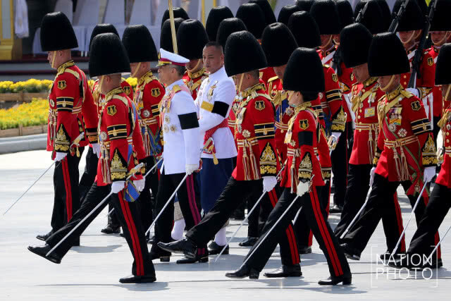 ขบวนพระบรมราชอิสริยยศ อัญเชิญพระโกศพระบรมอัฐิและพระบรมราชสรีรางคาร เข้าสู่พระบรมมหาราชวัง