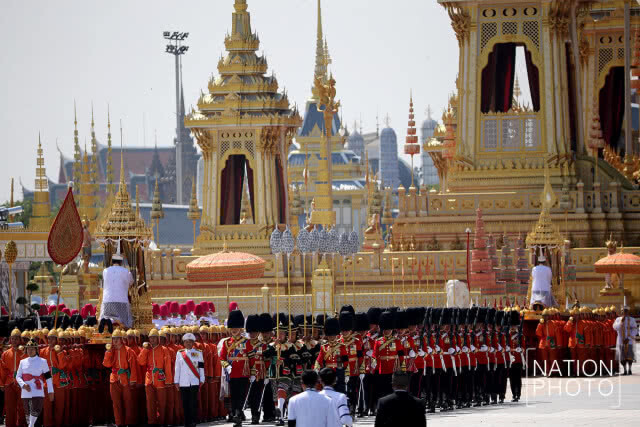 ขบวนพระบรมราชอิสริยยศ อัญเชิญพระโกศพระบรมอัฐิและพระบรมราชสรีรางคาร เข้าสู่พระบรมมหาราชวัง