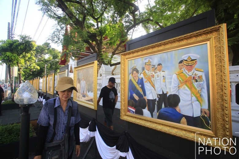 ภาพประวัติศาสตร์ พระบรมสาทิสลักษณ์ในหลวง ร.9 (ภาพชุด)