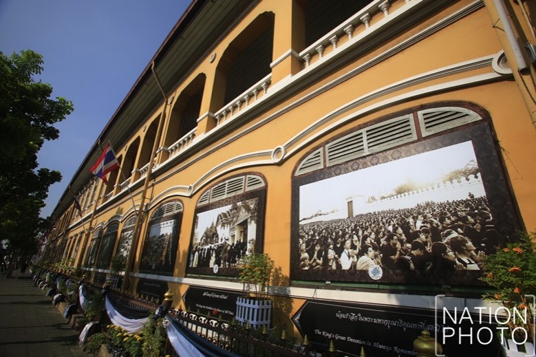 ภาพประวัติศาสตร์ พระบรมสาทิสลักษณ์ในหลวง ร.9 (ภาพชุด)