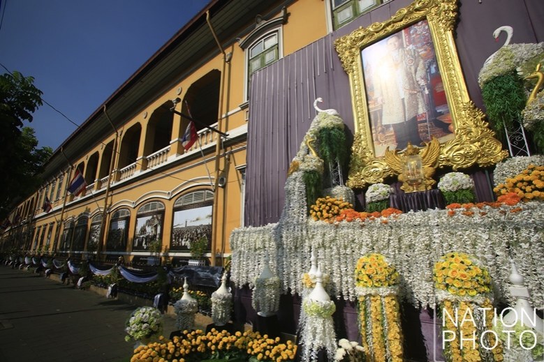 ภาพประวัติศาสตร์ พระบรมสาทิสลักษณ์ในหลวง ร.9 (ภาพชุด)