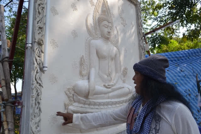 ศิลปิน พิษณุโลก นำประติมากรรมปูนปั้นนูนต่ำในหลวงร.9ไปตั้งที่วัด-พิพิธภัณฑ์