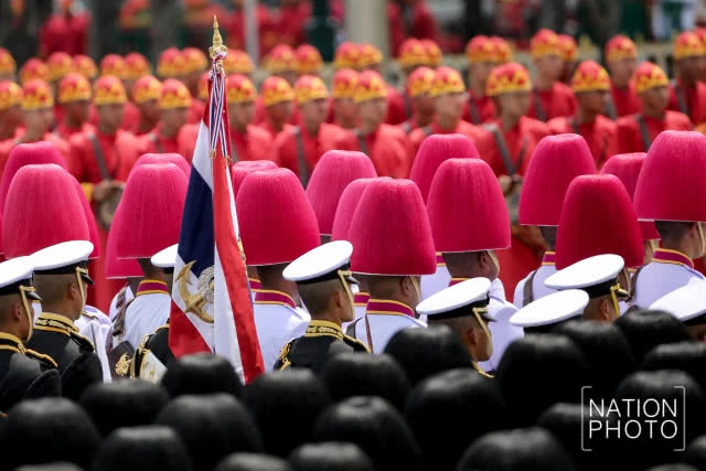 พระบารมีปกเกล้าปกเกศาทหารกล้า