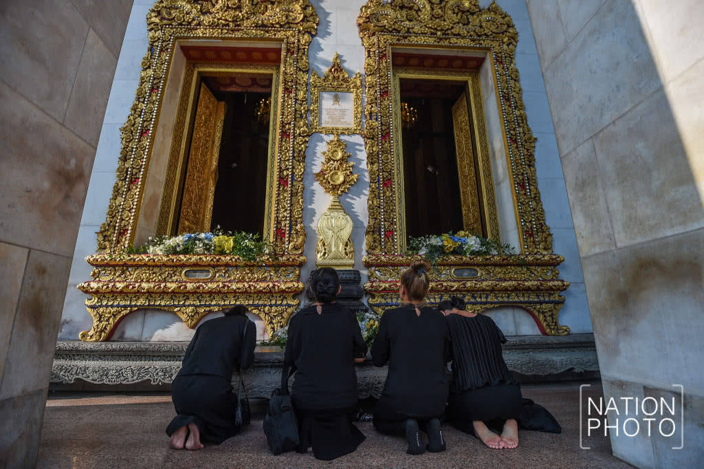 ตามรอยพ่อหลวงที่วัดบวรนิเวศ
