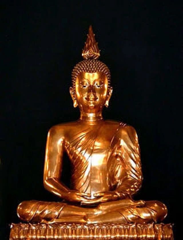 พระบรมราชสรีรางคาร ร.๙ 
บรรจุ ณ พระพุทธอังคีรส วัดราชบพิธฯ 
และ พระพุทธชินสีห์ วัดบวรนิเวศวิหาร