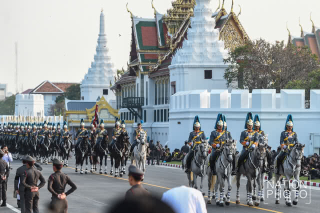 สมเด็จพระเจ้าอยู่หัว อัญเชิญพระบรมราชสรีรางคาร ไปยังวัดราชบพิธฯ-วัดบวรนิเวศฯ (ภาพชุดที่ 3)