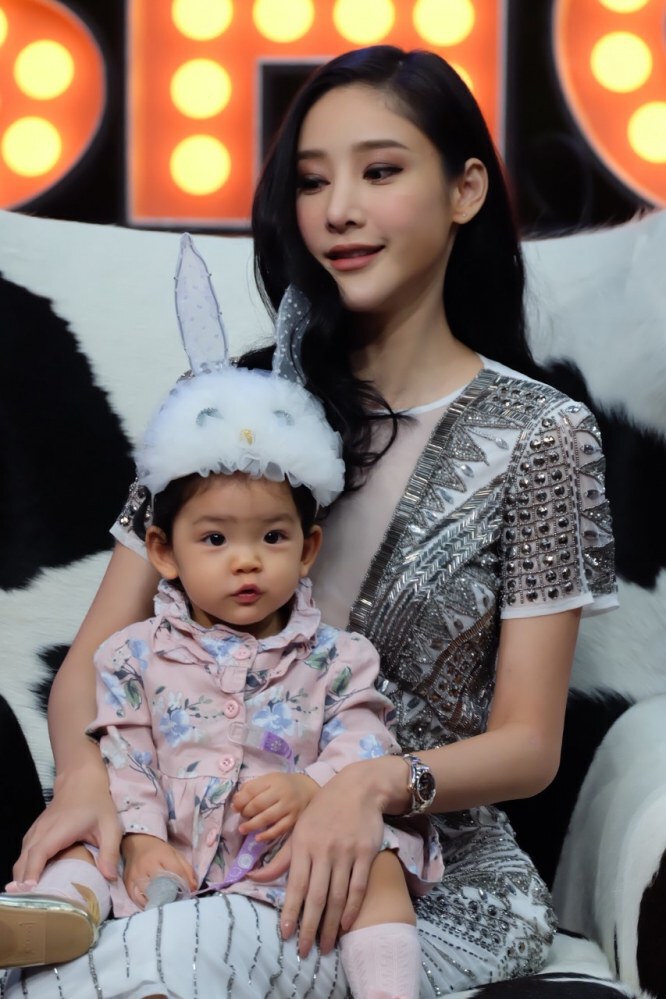 "แตงโม" เผยความสัมพันธ์ "แต๊งค์" รับเคยคิดฆ่าตัวตาย แต่นั่นไม่ใช่ตัวตนที่แท้จริง