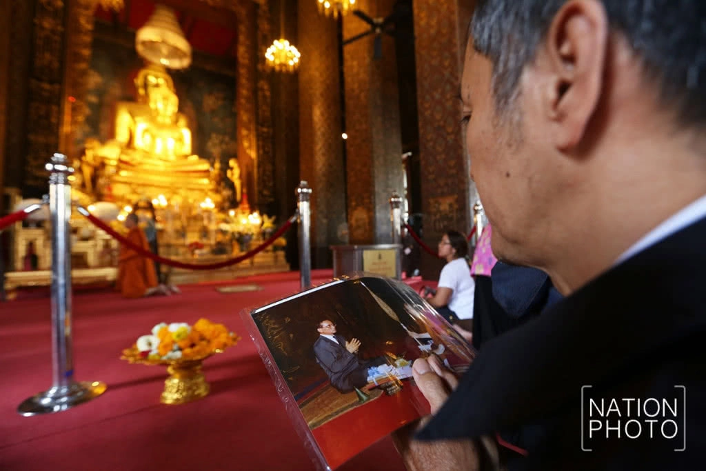 วัดบวรนิเวศ เปิดให้พสกนิกร
เข้ากราบ พระบรมราชสรีรางคาร ร.9 
ตั้งแต่เวลา 8.30-21.00 น.