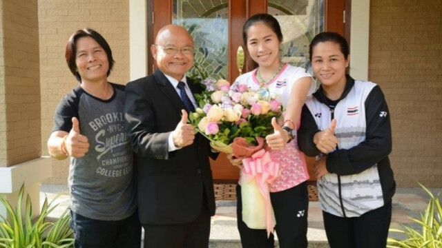 "รัชนก"หอบแชมป์เดนมาร์กถึงบ้าน-ส.แบดร่วมยินดี