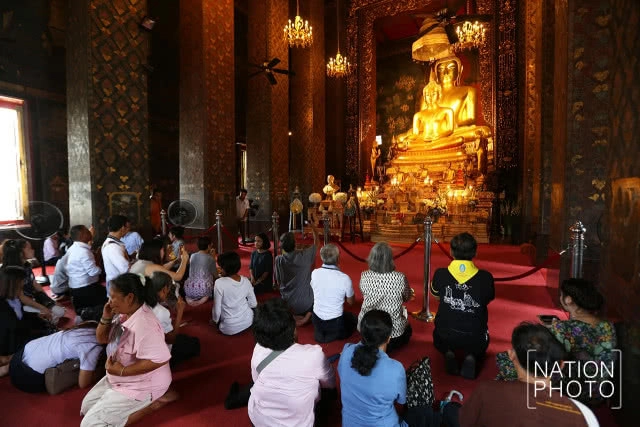 วัดบวรนิเวศ เปิดให้พสกนิกร
เข้ากราบ พระบรมราชสรีรางคาร ร.9 
ตั้งแต่เวลา 8.30-21.00 น.