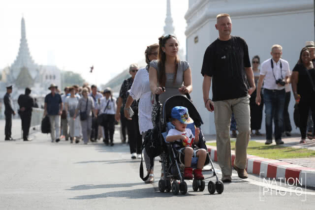 สำนักพระราชวังเปิดให้นทท.เข้าชม "วัดพระแก้ว" เป็นวันแรก