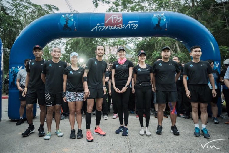 "หมอเมย์" นักวิ่งคู่กาย ดูแล ตูน บอดี้สแลม 