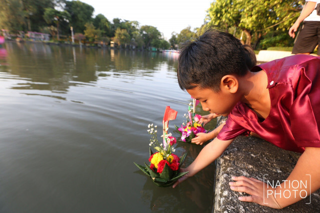 สวนสัตว์ดุสิต เปิดให้เข้าลอยกระทงฟรี !