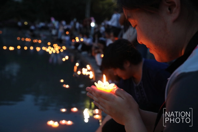 (ภาพชุด)จุฬาฯ จัดงานลอยกระทง ประจำปี 2560 "CU Full Moon 2017"