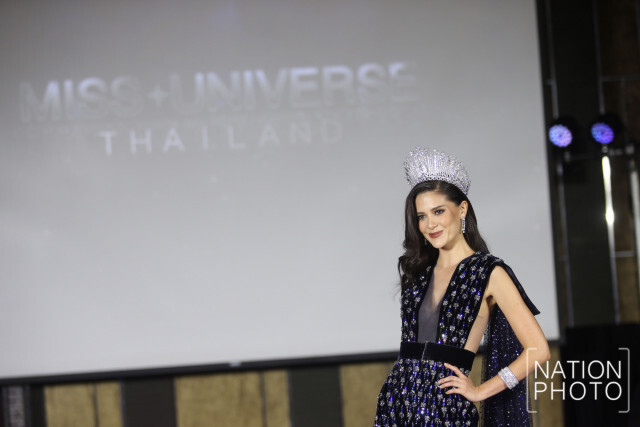 งามอย่างไทย! เปิดตัวชุดราตรี - ชุดประจำชาติ มิสยูนิเวิร์สไทยแลนด์ 2017