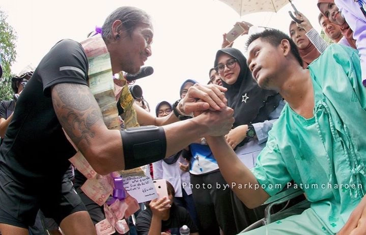 เรื่องเล่า...รายทาง "ก้าว" ของ "ตูน" ที่ชายแดนใต้