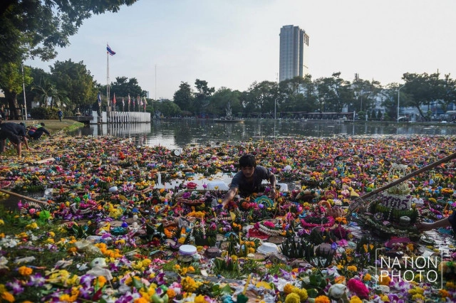 ควันหลงวันลอยกระทง : ความหวังของเด็กน้อย