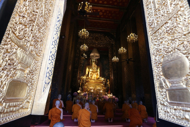 ประชาชนเข้ากราบพระบรมราชสรีรางคาร ที่วัดบวรนิเวศวิหาร