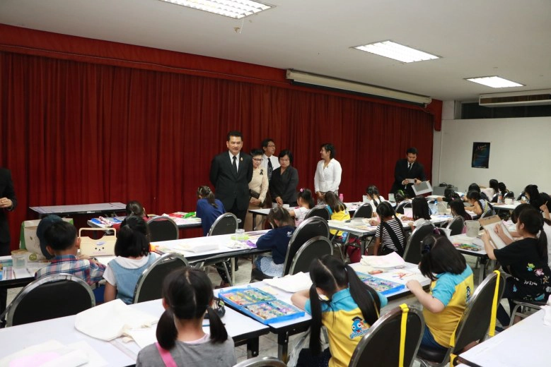 กวดวิชาออนไลน์ ตอบโจทย์เด็กไทยยุดดิจิตอล