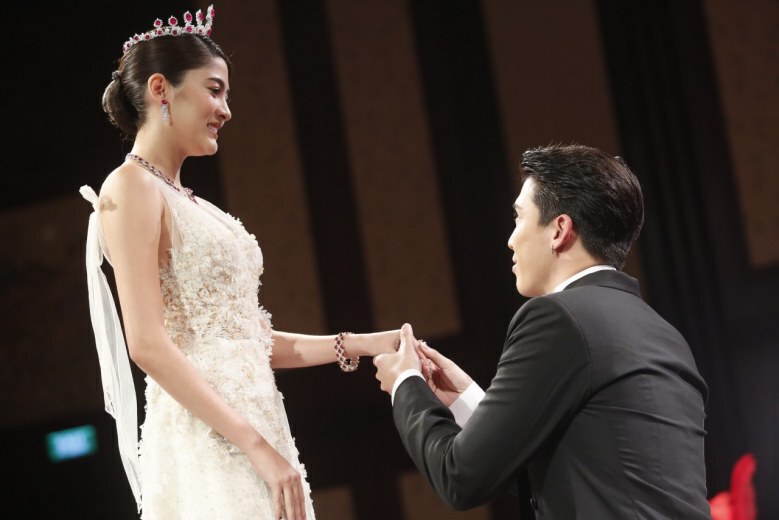 "ป๊อก" เซอร์ไพรส์!! "มาร์กี้" คุกเข่า สวมแหวนทับทิมสยามประเมินค่าไม่ได้