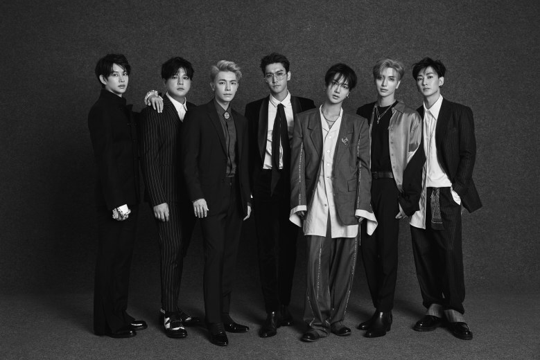 ครบรอบเดบิวต์ 12 ปี "SUPER JUNIOR"