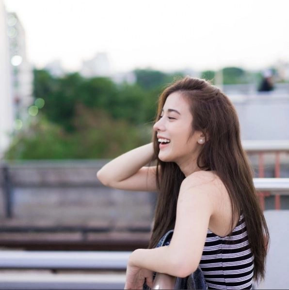 'อเล็กซ์'เผยความรู้สึก
เมื่อรู้ข่าวว่า "เต้ย" เป็นแฟนกับ"อาเล็ก"