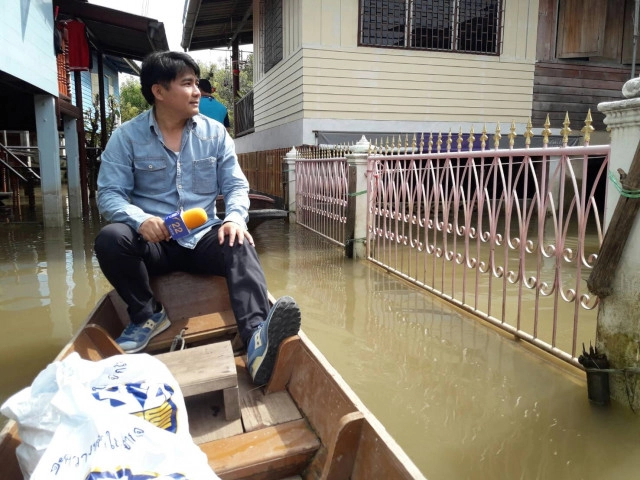 6 ตำบลใน อ.บางปะอิน ยังอ่วม น้ำท่วมขังนานนับเดือน  ส่งกลิ่นเน่าเหม็น