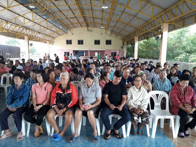 6 ตำบลใน อ.บางปะอิน ยังอ่วม น้ำท่วมขังนานนับเดือน  ส่งกลิ่นเน่าเหม็น