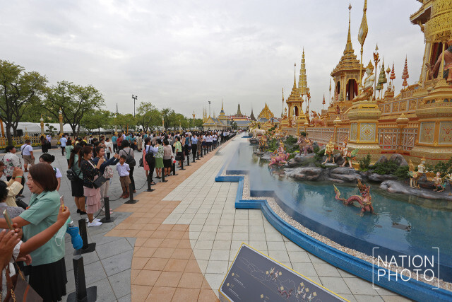 (ภาพชุด)ปชช.เข้าชมนิทรรศการ งานพระราชพิธีถวายพระเพลิงพระบรมศพ รัชกาลที่ 9