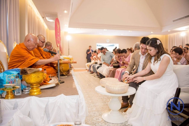 เป็นภาพที่น่ายินดี! พิธีแต่งงาน "ชาคริต - แอน" แบบเรียบง่าย