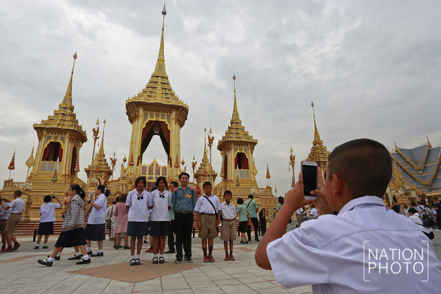 (ภาพชุด)ปชช.เข้าชมนิทรรศการ งานพระราชพิธีถวายพระเพลิงพระบรมศพ รัชกาลที่ 9