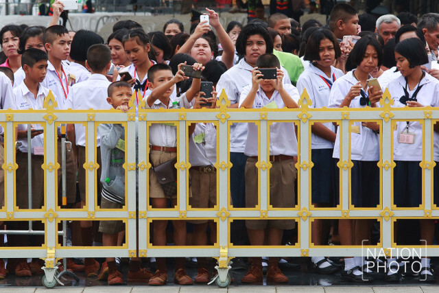 (ภาพชุด)ปชช.เข้าชมนิทรรศการ งานพระราชพิธีถวายพระเพลิงพระบรมศพ รัชกาลที่ 9