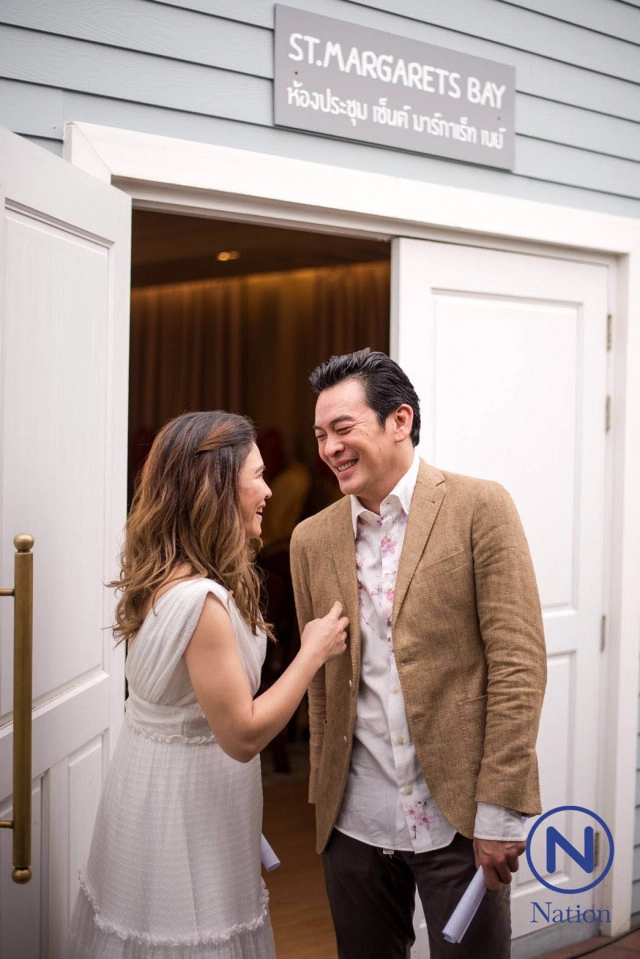 เป็นภาพที่น่ายินดี! พิธีแต่งงาน "ชาคริต - แอน" แบบเรียบง่าย