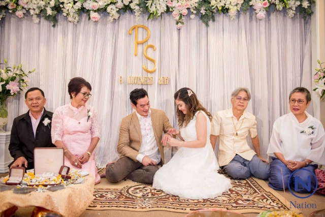 เป็นภาพที่น่ายินดี! พิธีแต่งงาน "ชาคริต - แอน" แบบเรียบง่าย