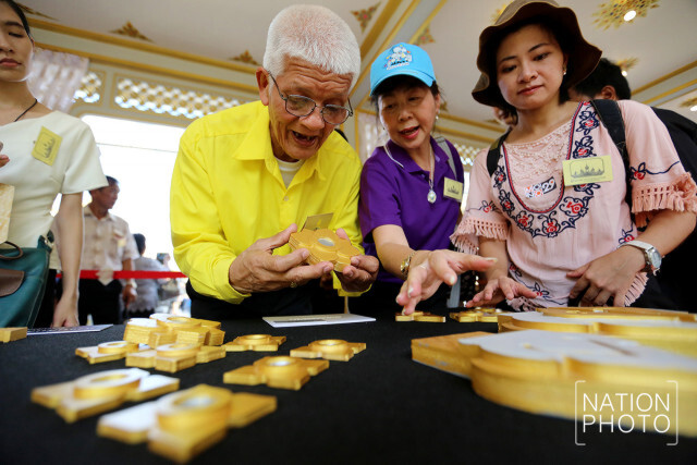 "นำสัมผัสพระเมรุมาศ" เปิดโอกาสให้คนพิการทางสายตาได้เรียนรู้แม้มองไม่เห็น